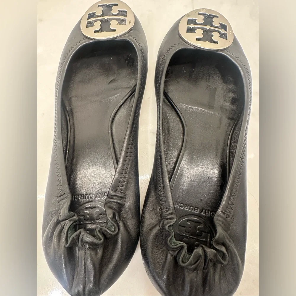 Tory Burch Black with Silver - Picture 4 of 4